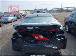 تۆیۆتا کامری